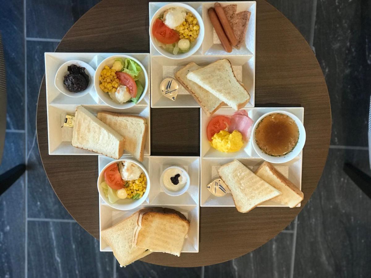 טויוטה At Inn Hotel Toyotashi Eki מראה חיצוני תמונה